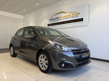 Peugeot208