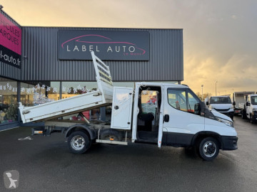 Utilitaire benne Iveco