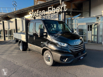 Camión plataforma caja abierta Iveco nuevo