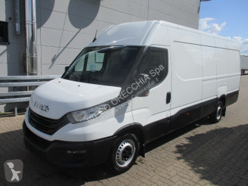Fourgon Iveco