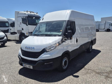 Caja cerrada Iveco