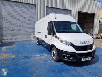 Caja cerrada Iveco
