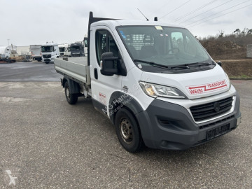 Utilitaire plateau ridelles Fiat