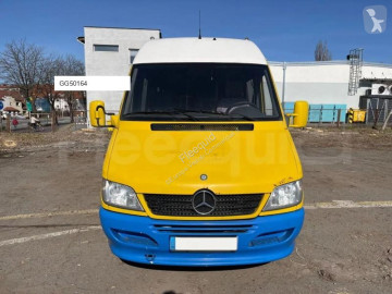 Autobús minibús Mercedes