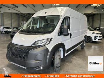 Fourgon long Peugeot