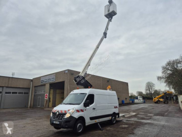 RenaultMaster130.35