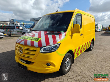 Fourgon Mercedes