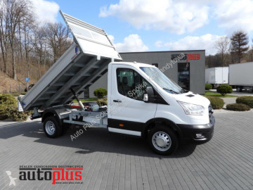 Utilitaire benne Ford