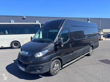 Fourgon Iveco