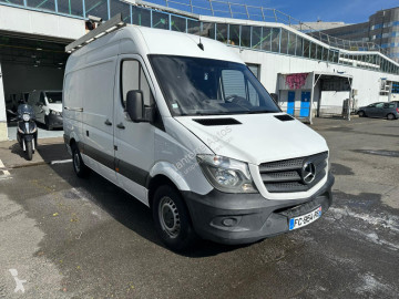 Fourgon Mercedes