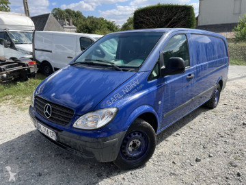 Fourgon Mercedes