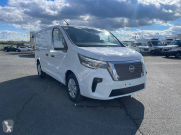 Medelstor transportbil Nissan ny