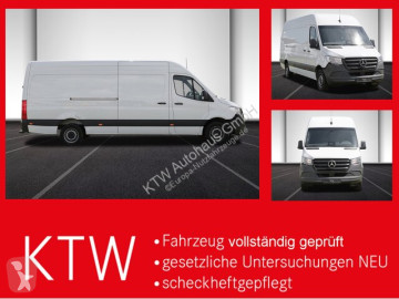Fourgon long Mercedes