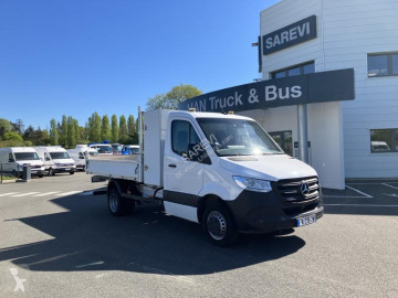 Utilitaire benne standard Mercedes