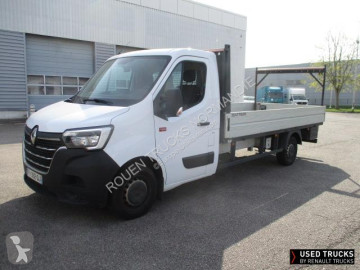 Utilitaire plateau ridelles Renault