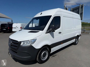 Véhicule utilitaire Mercedes