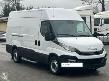 Furgon dostawczy Iveco