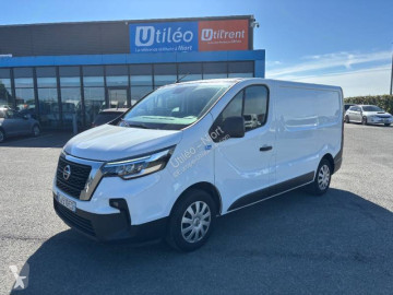 Fourgon moyen Nissan
