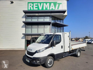Utilitaire benne Iveco
