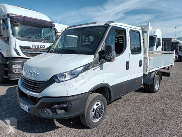 Utilitaire benne Iveco