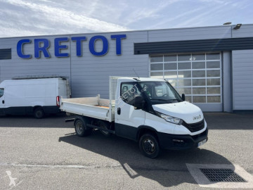 Utilitaire benne Iveco