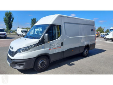 Fourgon Iveco