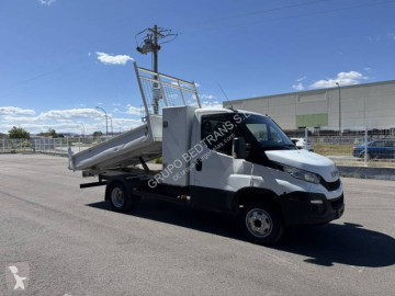 Con volquete estándar Iveco