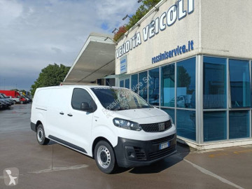 Średnia furgonetka Fiat