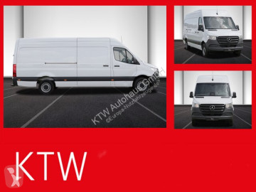 Fourgon long Mercedes