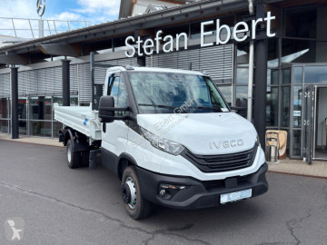 Con volquete Iveco nueva