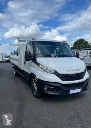 Utilitaire benne Iveco