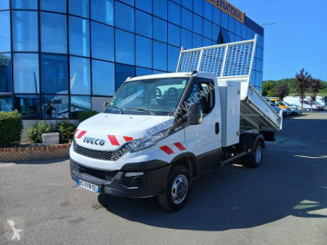 Utilitaire benne standard Iveco
