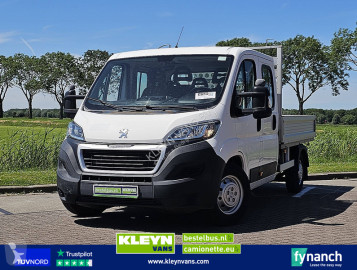 Utilitaire plateau Peugeot