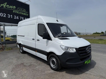 Véhicule utilitaire Mercedes