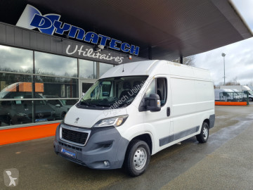 Fourgon long Peugeot