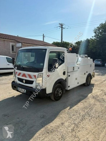 Furgoneta limpia fosas Renault