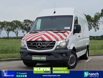 Fourgon Mercedes