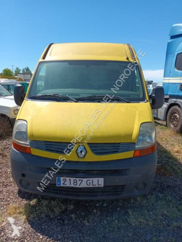 Furgón largo Renault