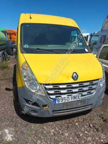 Furgón largo Renault