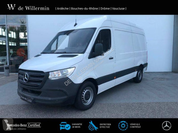 Fourgon Mercedes