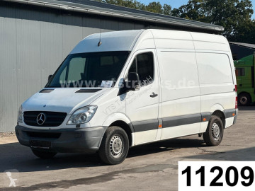 Fourgon Mercedes