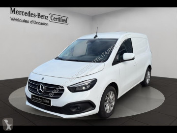 Fourgon Mercedes