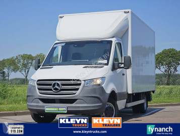 Fourgon Mercedes