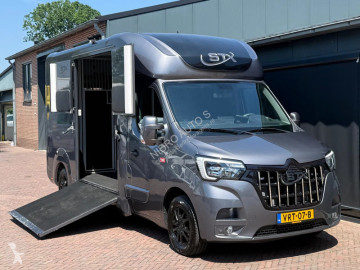 Van à chevaux Renault