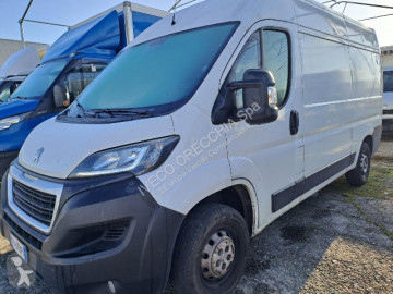 Fourgon Peugeot