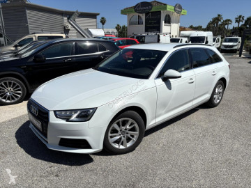 Familiar Audi
