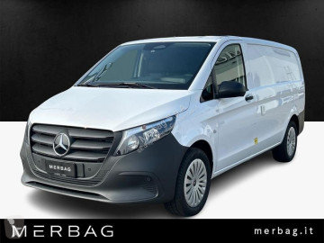 Furgon dostawczy Mercedes nowy