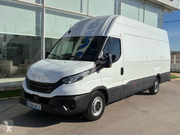 Caja cerrada Iveco