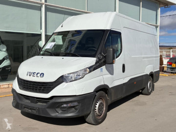 Caja cerrada Iveco