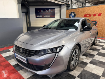 Sedan Peugeot
